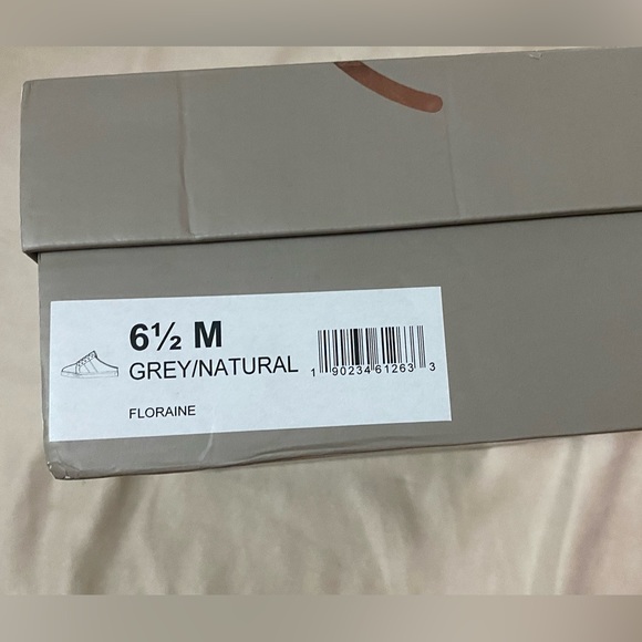 CROWN VINTAGE FLORAINE SLIP-ON SNEAKER - WOMEN'S - Picture 4 of 7